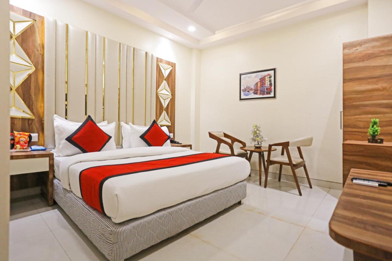 Frank Stay-Newly Built Worth -2Mins Walk From Rk Ashram Metro Satation New Delhi Exteriör bild