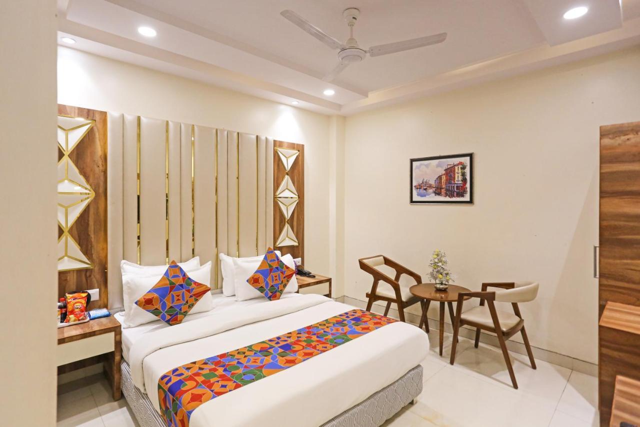 Frank Stay-Newly Built Worth -2Mins Walk From Rk Ashram Metro Satation New Delhi Exteriör bild